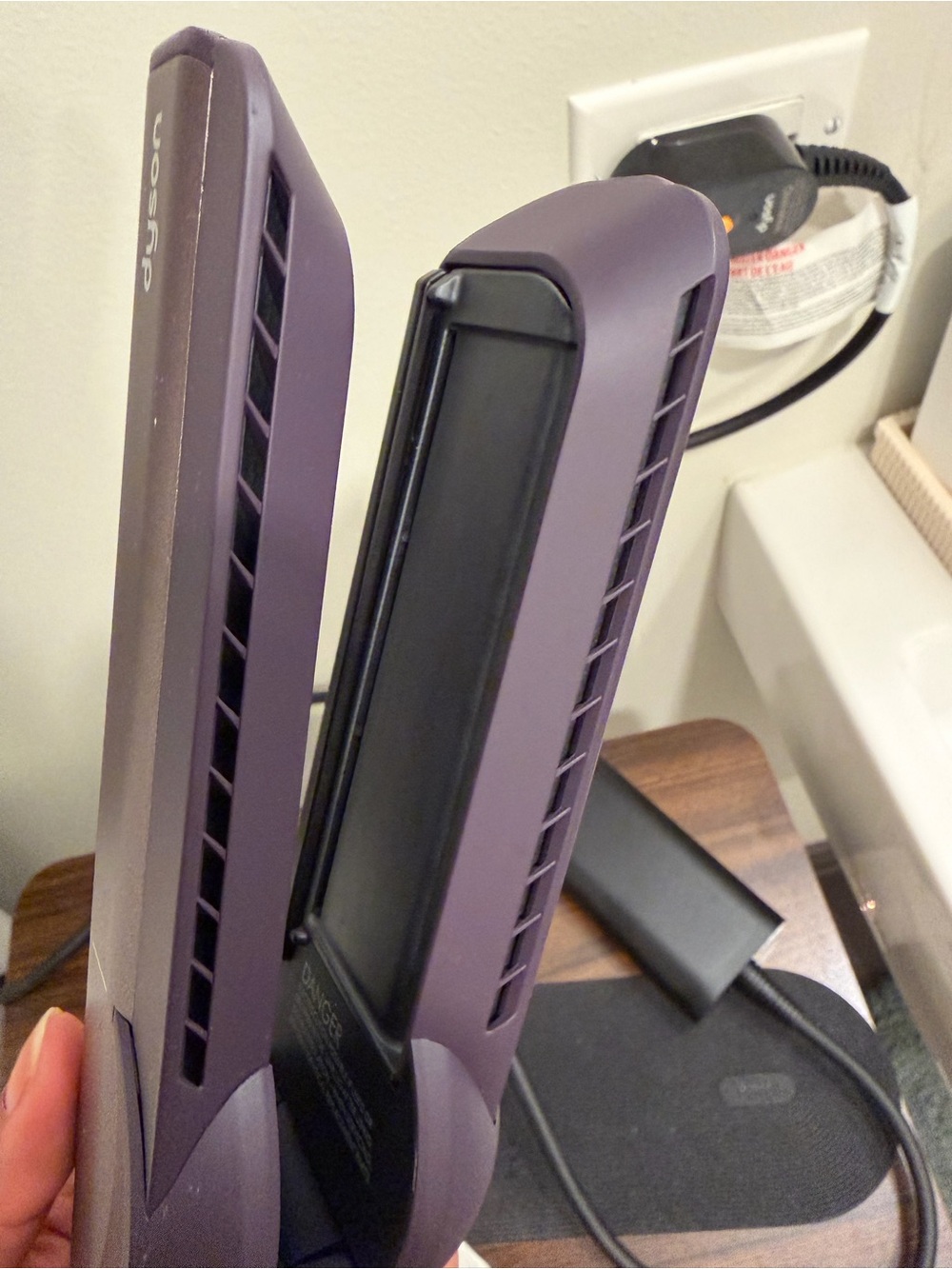 Dyson purple and pink hair straightener - Picture 2 of 7